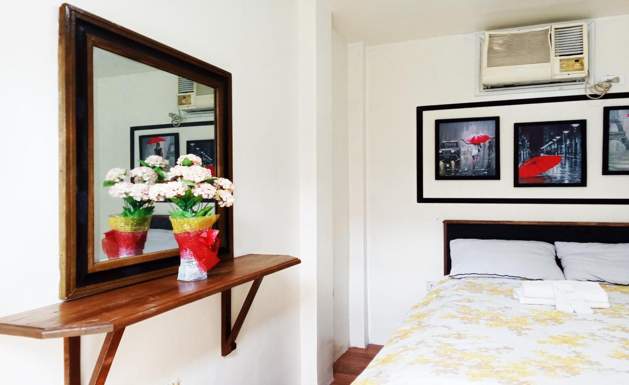 Leizel'S Bed & Breakfast Palompon Exterior photo